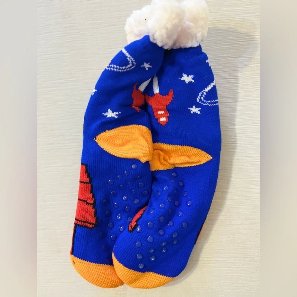 Peanuts Snoopy Sherpa-Lined Christmas Socks Cozy Plush Holiday Loungewear Gift